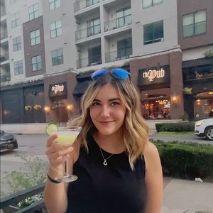 Meet your Posher, Rynnie